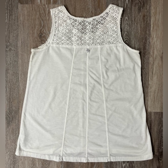 𝅺PRANA lace trimmed white tank, size small. - Picture 3 of 7